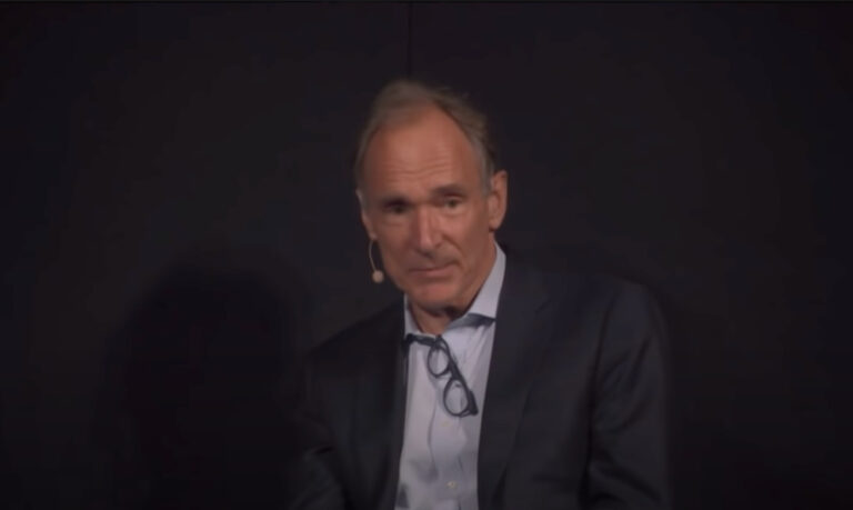 Anche il "papà" di Internet è preoccupato dalla cattiva strada presa dal "figlio"