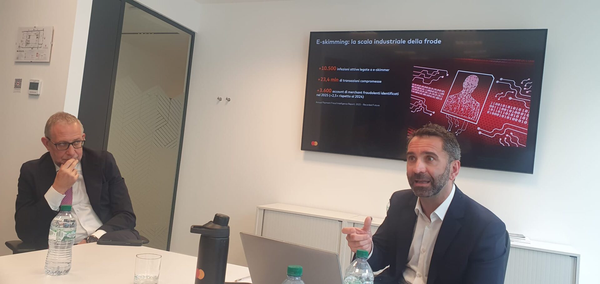 Luca Corti, Country Manager Italia, e Lorenzo Giudici, Business Development Security Solutions, al Cybersecurity Day di Mastercard
