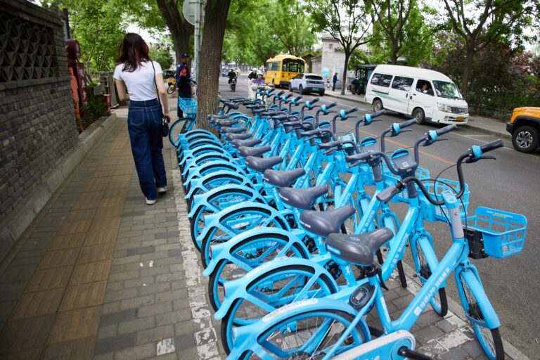 Il bike sharing a Bologna e Praga