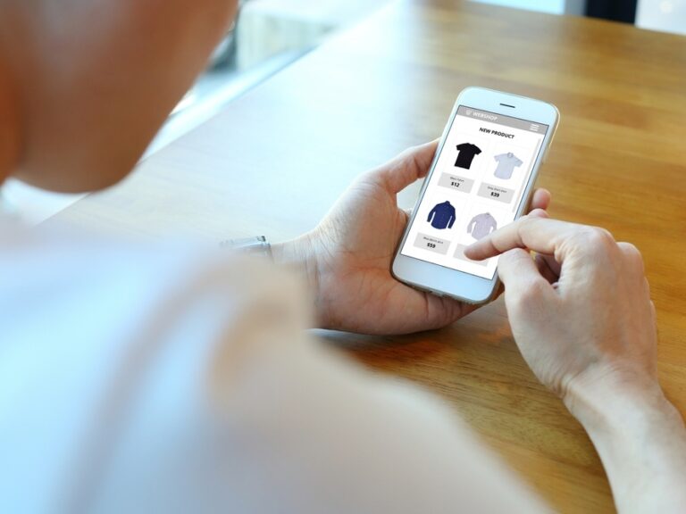 Retail, ecco chi è l'everywhere shopper (e come si riconosce)