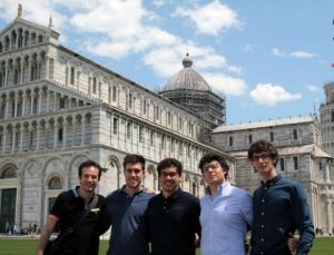 Hyperloop: chi sono gli italiani saliti sul treno ultra-veloce di Elon Musk